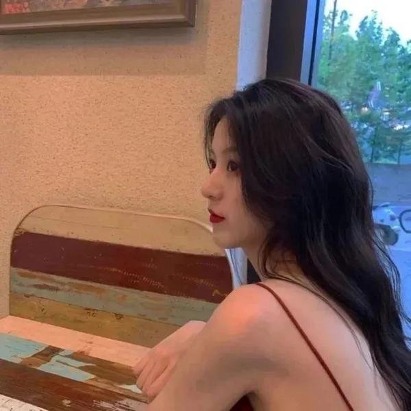 弱比少男闯女校 封面